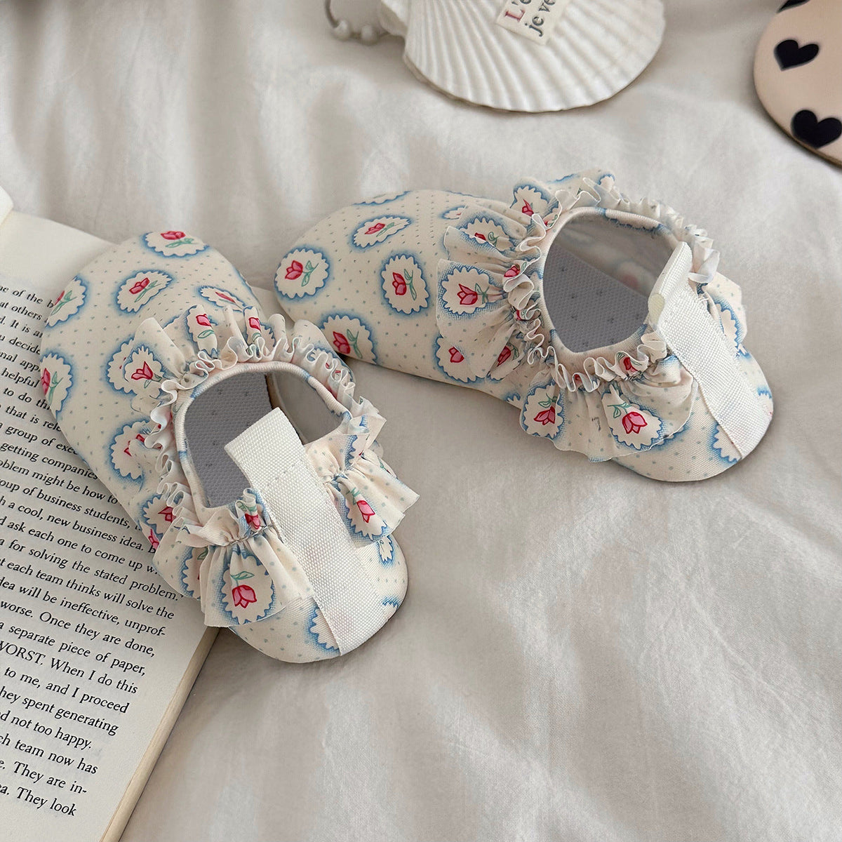 New Childrens Beach Shoes Non-slip For Water Parks