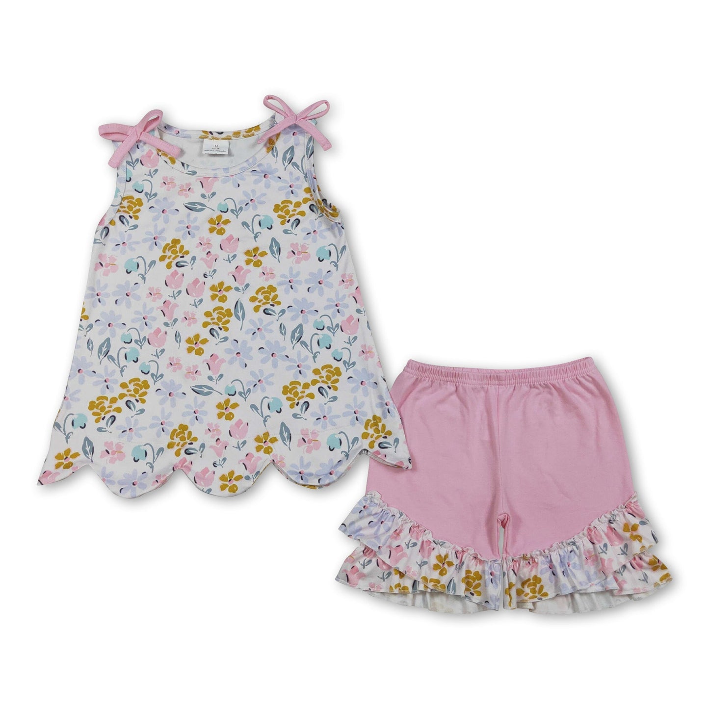 Sleeveless floral scallop top light pink shorts girls outfits