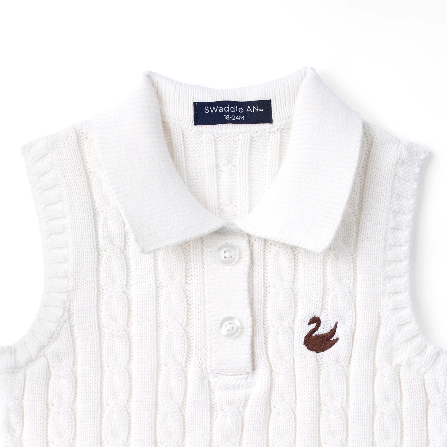 Cable Knit Sleeveless Polo Shirt in White