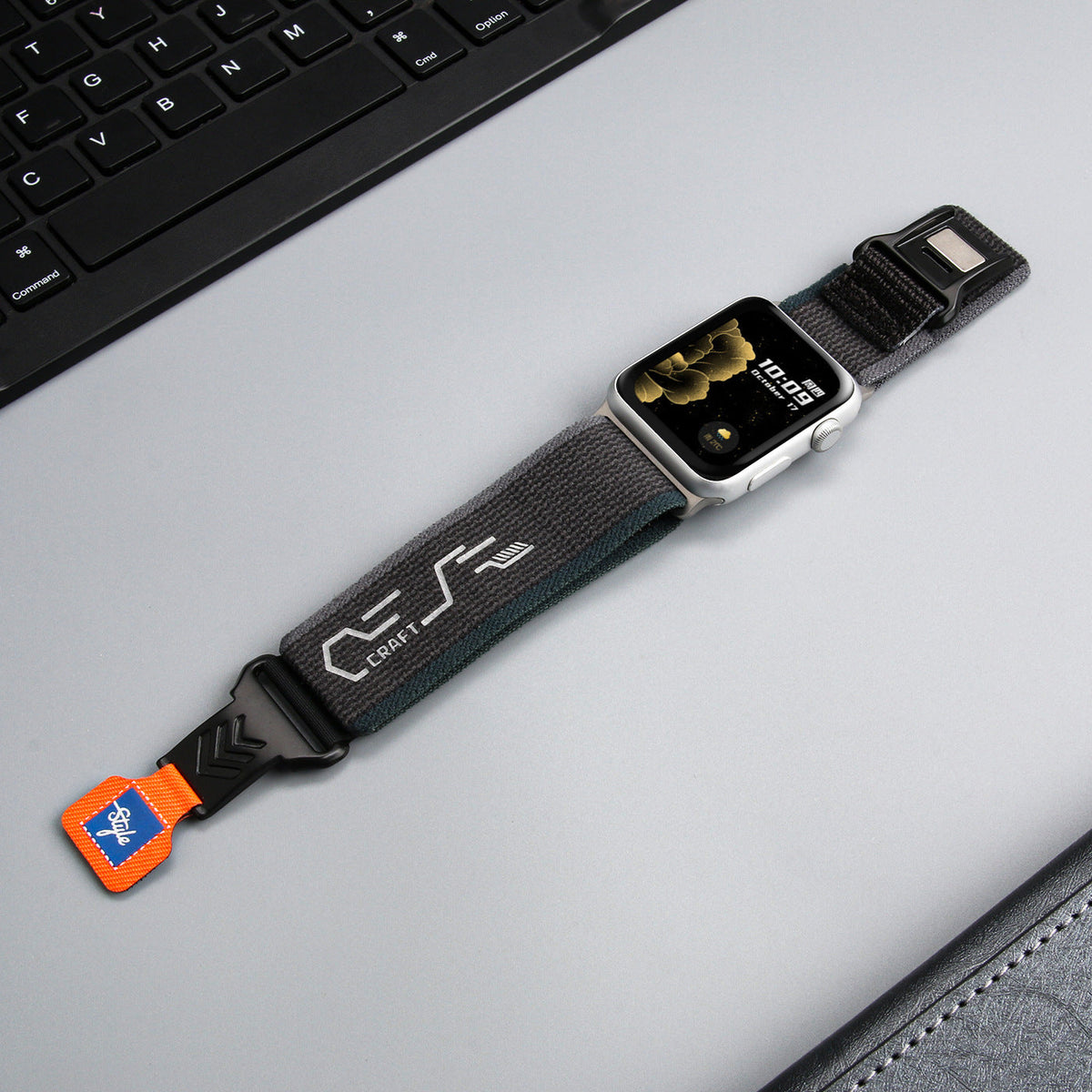New-style Wild Trail Nylon Velcro Watch