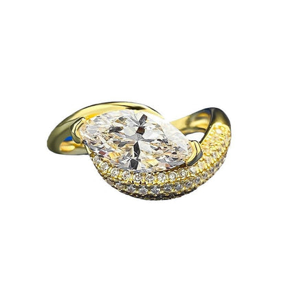 Horseshoe-cut Diamond Ring Instagram-style Wedding Band