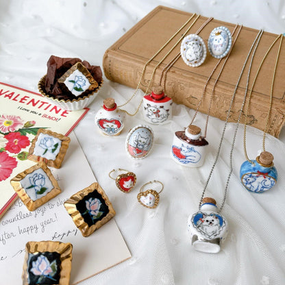 Fresh Fashionable And Soothing Cat-themed Necklace