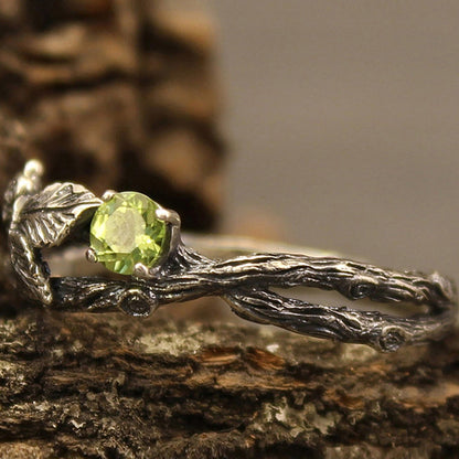 Retro-style Fashion Ring In Antique Silver Finish With Branch-like Design And Zircon Inlay