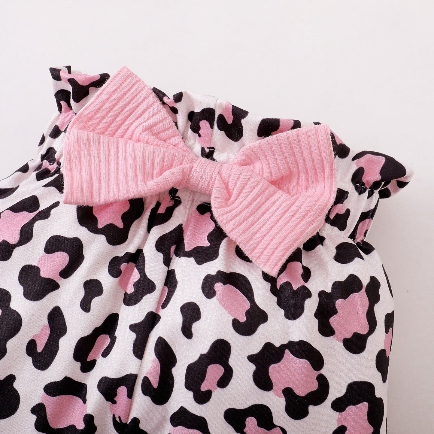 Newborn Baby Girl Outfit Set with Ruffles and Bow - # BAAA51210036